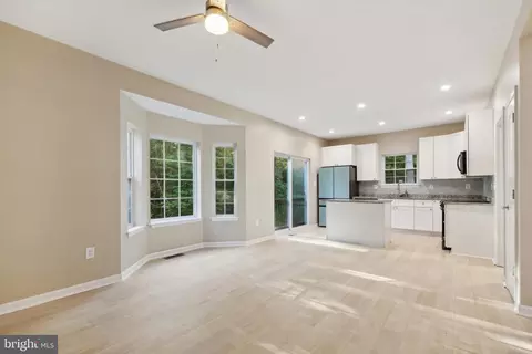907 Boundary Ave, Pasadena, MD 21122 photo 7