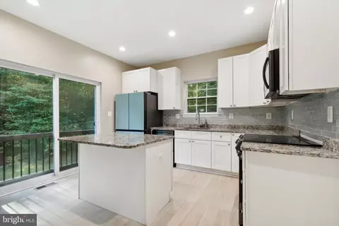 907 Boundary Ave, Pasadena, MD 21122 photo 11