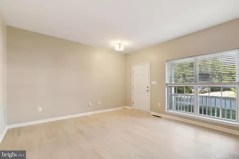 907 Boundary Ave, Pasadena, MD 21122 photo 5