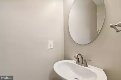 907 Boundary Ave, Pasadena, MD 21122 photo 18