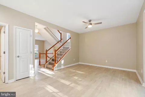 907 Boundary Ave, Pasadena, MD 21122 photo 9