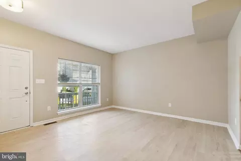 907 Boundary Ave, Pasadena, MD 21122 photo 6