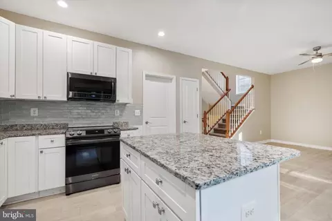 907 Boundary Ave, Pasadena, MD 21122 photo 14