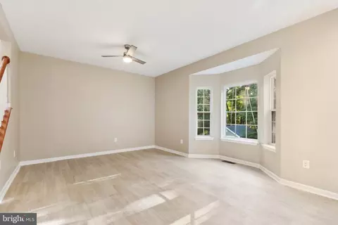 907 Boundary Ave, Pasadena, MD 21122 photo 10