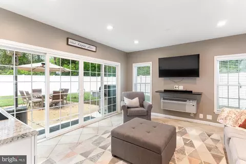 Other - 568 Riverside Dr, Pasadena, MD 21122 photo 4 of 10