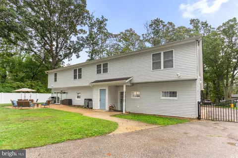 Exterior - 568 Riverside Dr, Pasadena, MD 21122 photo 5 of 5