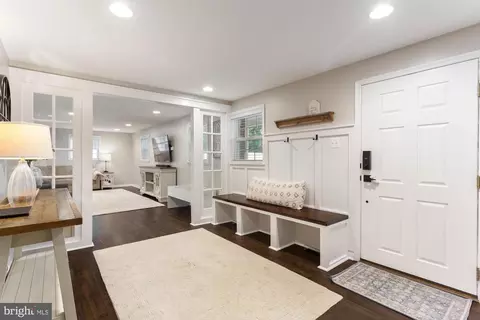 Entry Way - 568 Riverside Dr, Pasadena, MD 21122 photo 1 of 9