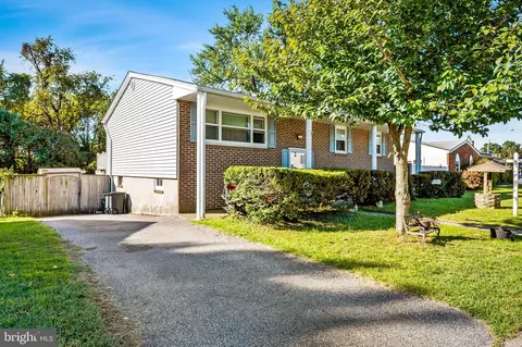 251 Allwood Dr, Glen Burnie, MD 21061