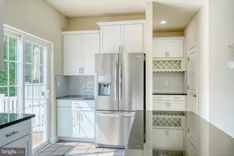 8358 Daydream Cres, Pasadena, MD 21122 photo 16