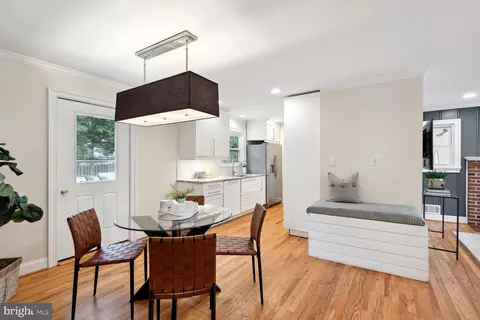 Dining - 7 Williams Dr, Annapolis, MD 21401 photo 1 of 2
