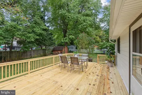 Exterior - 7 Williams Dr, Annapolis, MD 21401 photo 3 of 6