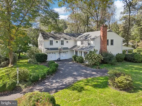 404 Saint Ives Dr, Severna Park, MD 21146