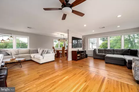 1119 Wilson Dr, Edgewater, MD 21037 photo 4