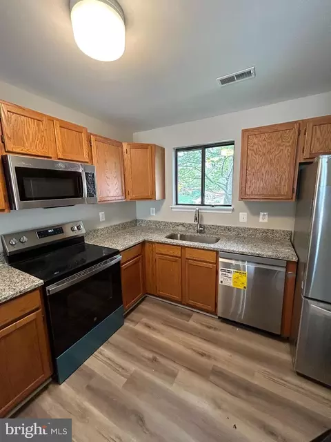 413 Peach Ct, Annapolis, MD 21409 photo 3