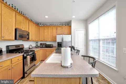 1147 August Dr, Annapolis, MD 21403 photo 2