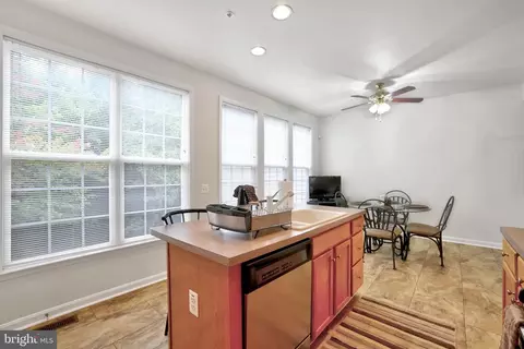 1147 August Dr, Annapolis, MD 21403 photo 6