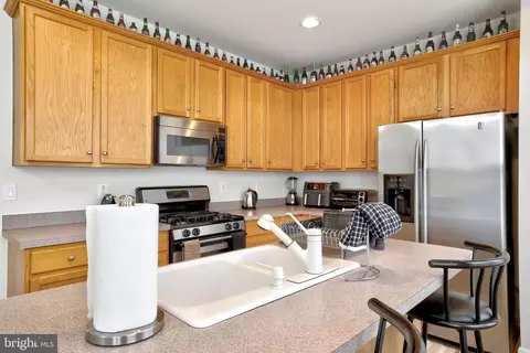 1147 August Dr, Annapolis, MD 21403 photo 3