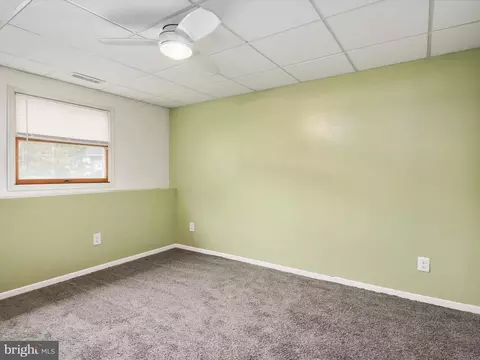 7701 Lake Cir, Pasadena, MD 21122 photo 24