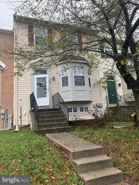 203 Mulberry Ridge Ct, Pasadena, MD 21122