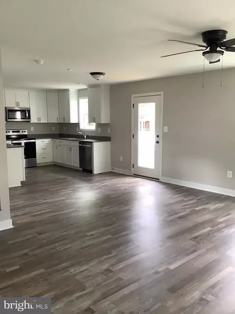 699 208th St, Pasadena, MD 21122 photo 14