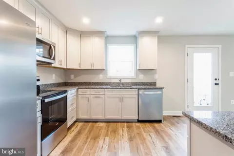 699 208th St, Pasadena, MD 21122 photo 17