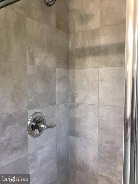 699 208th St, Pasadena, MD 21122 photo 36