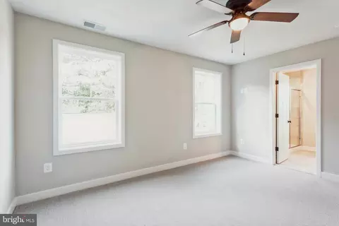 699 208th St, Pasadena, MD 21122 photo 31