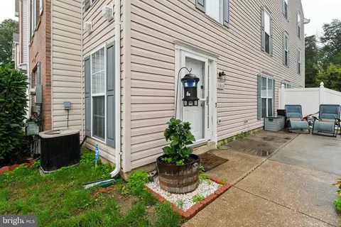 1810 Triple Feather Rd, Severn, MD 21144 photo 2