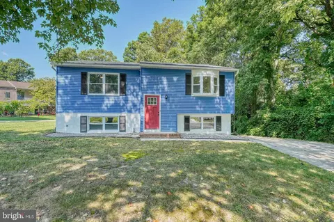 872 Brighton Pl, Glen Burnie, MD 21061
