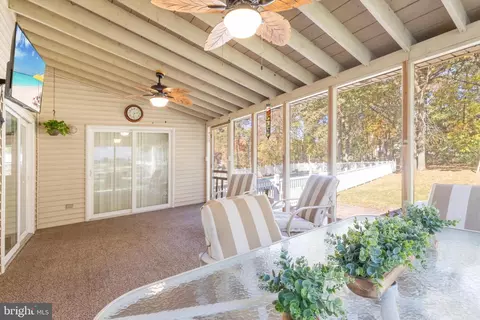 110 Dales Way Dr, Pasadena, MD 21122 photo 43