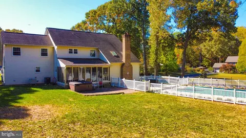 110 Dales Way Dr, Pasadena, MD 21122 photo 48