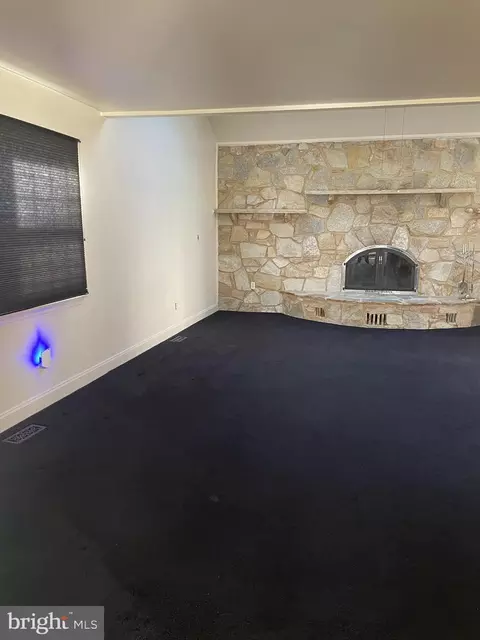 110 Dales Way Dr, Pasadena, MD 21122 photo 12
