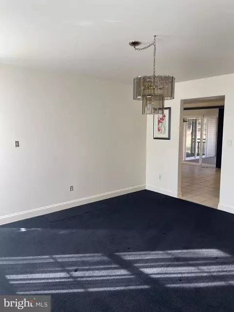110 Dales Way Dr, Pasadena, MD 21122 photo 18