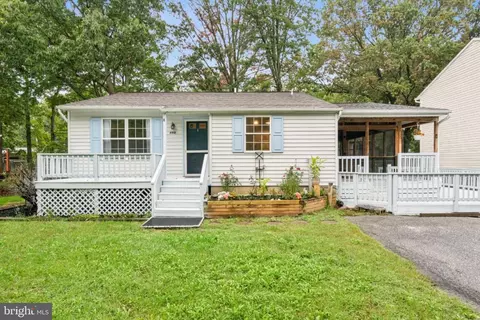 4912 Dogwood St, Shady Side, MD 20764