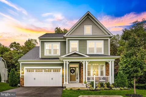 8127 Neidert Dr, Millersville, MD 21108