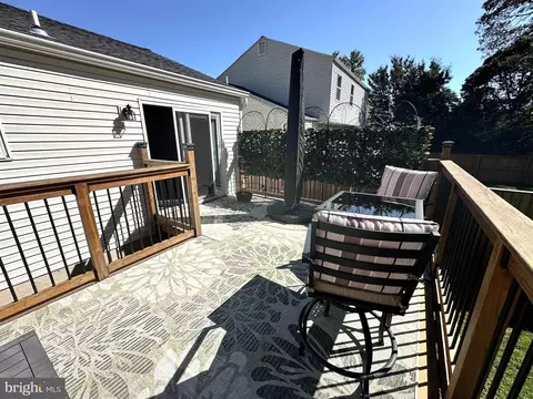 7910 Kings Bench Pl, Pasadena, MD 21122 photo 26