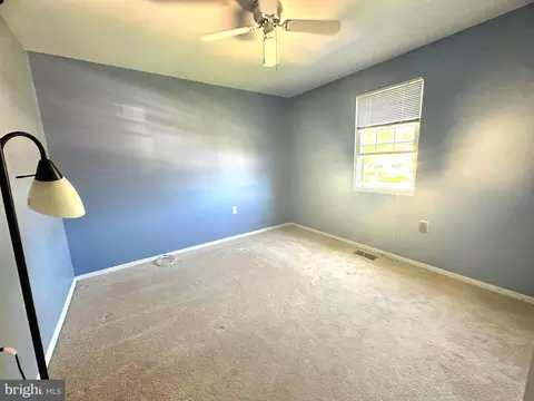 7910 Kings Bench Pl, Pasadena, MD 21122 photo 14