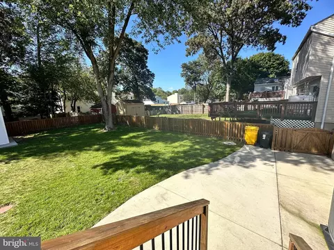 7910 Kings Bench Pl, Pasadena, MD 21122 photo 30
