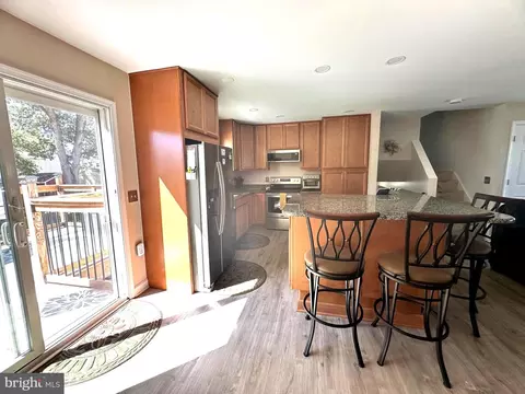 7910 Kings Bench Pl, Pasadena, MD 21122 photo 8