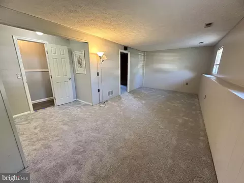 7910 Kings Bench Pl, Pasadena, MD 21122 photo 19