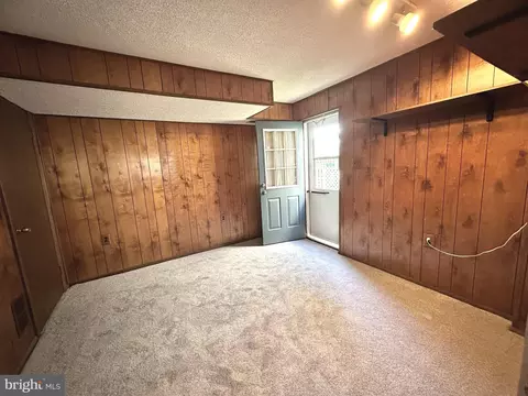 7910 Kings Bench Pl, Pasadena, MD 21122 photo 21