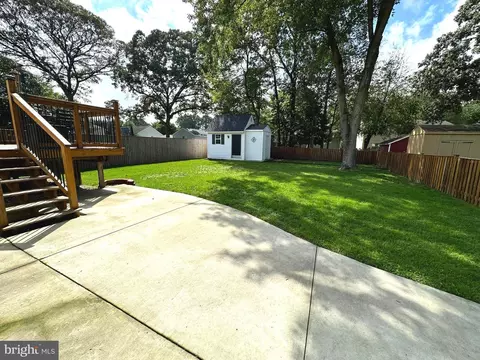 7910 Kings Bench Pl, Pasadena, MD 21122 photo 27