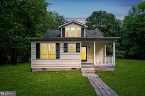 1552 Dennis Rd, Shady Side, MD 20764