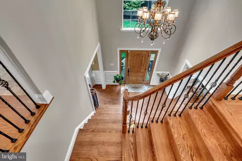 Entry Way - 8345 Forest Glen Dr, Pasadena, MD 21122 photo 7 of 13