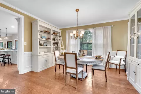 Dining - 8345 Forest Glen Dr, Pasadena, MD 21122 photo 4 of 4