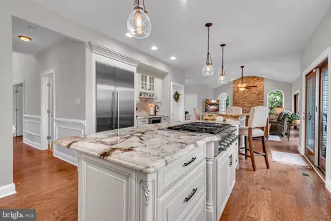 Kitchen - 8345 Forest Glen Dr, Pasadena, MD 21122 photo 7 of 9
