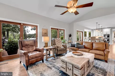 Living - 8345 Forest Glen Dr, Pasadena, MD 21122 photo 1 of 1