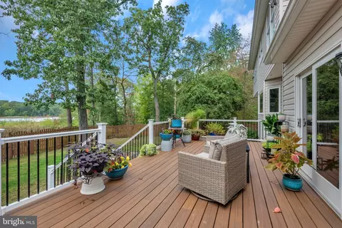 Exterior - 8345 Forest Glen Dr, Pasadena, MD 21122 photo 9 of 18
