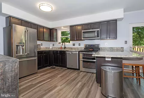1250 Crowell Ct, Arnold, MD 21012 photo 4