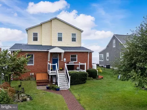 2168 Lake Dr, Pasadena, MD 21122 photo 8
